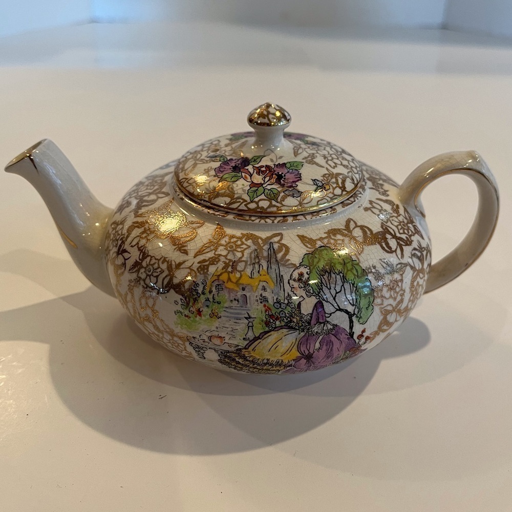 Lord Nelson Ware Teapot  “ Pompadour”  Made in England